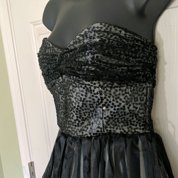 Betsey Johnson Black Formal Gown - Picture 4 of 8